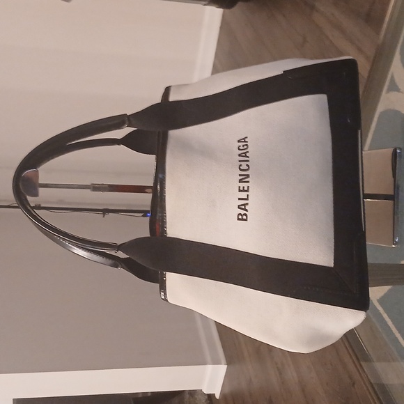 Balenciaga Black and Cream Women's Bag And Pouch - Picture 1 of 13